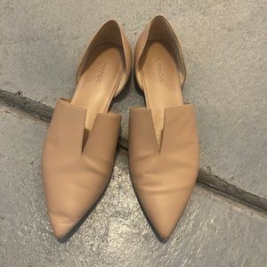 Vince flats in light tan leather. 8.5. TTS.
